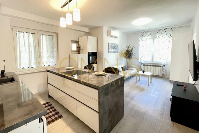 Najam moderno novouređenog dvosobnog stana s dnevnim boravkom – Rijeka, Bulevard