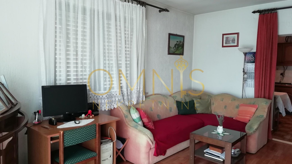 CRIKVENICA – GRIŽANE, kuća 300 m², 5 km od mora, velika okućnica 500 m