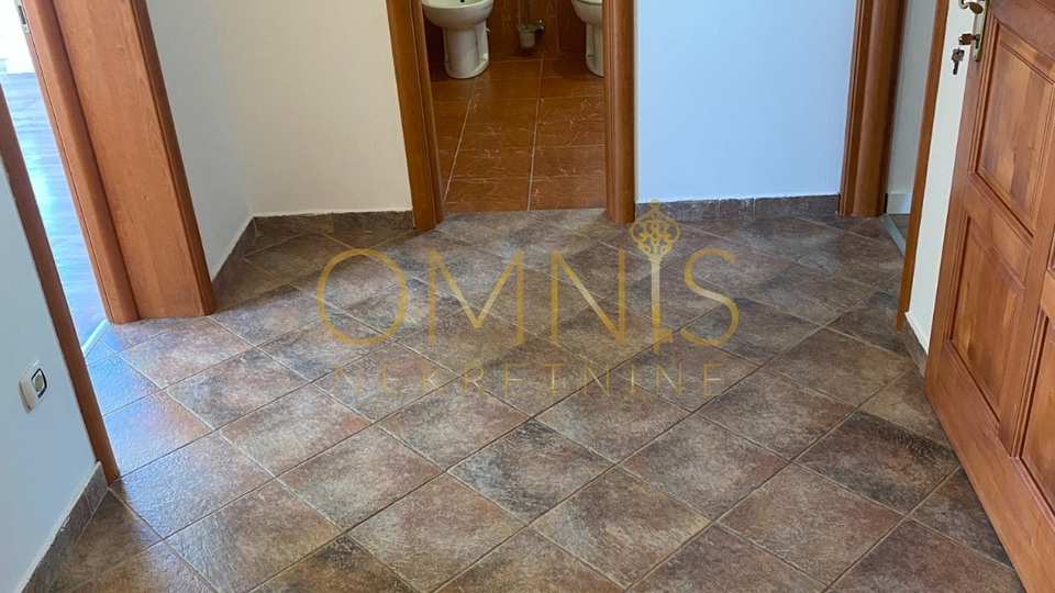 PRODAJA - Donja Drenova, 71.62 m², 1. kat, privatni parking, pogled na more