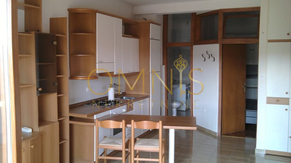 Srdoči -1S+DB, balkon, najam!
