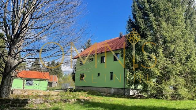 Bjelolasica, Jasenak -samostojeća dvokatnica, prodaja ili zamjena za stan u Rijeci!