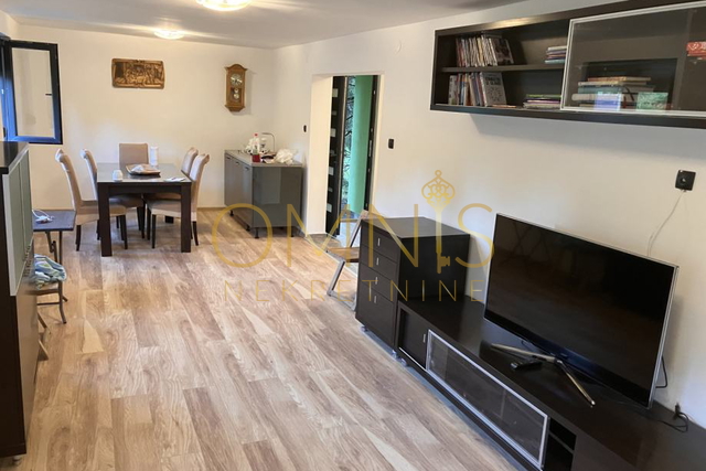 Bjelolasica, Jasenak -samostojeća dvokatnica, prodaja ili zamjena za stan u Rijeci!