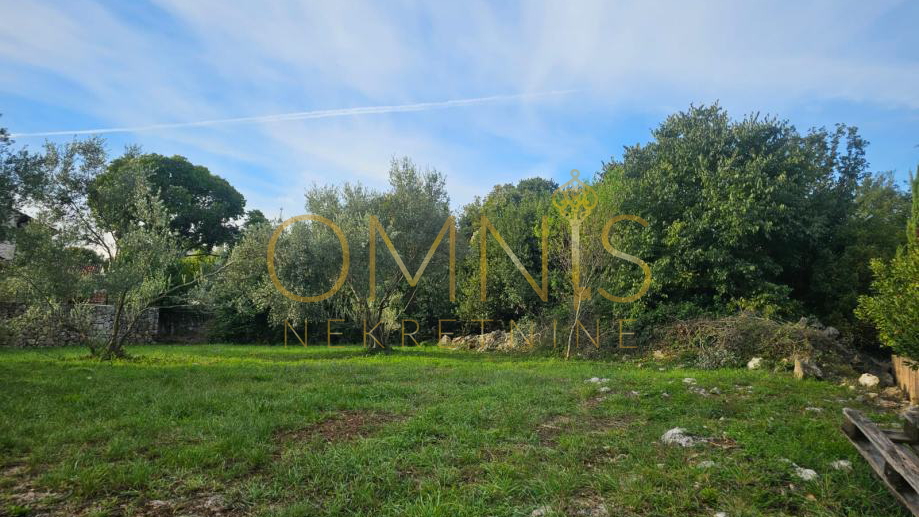 Građevinsko zemljište, 689m2, Malinska