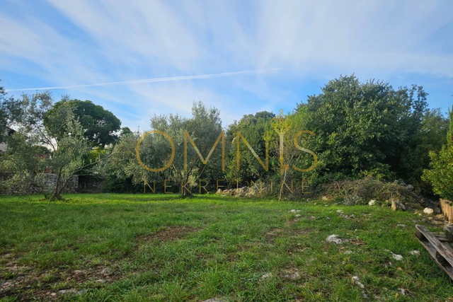 Građevinsko zemljište, 689m2, Malinska