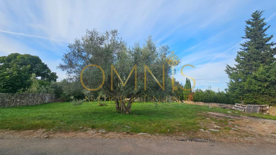 Građevinsko zemljište, 689m2, Malinska