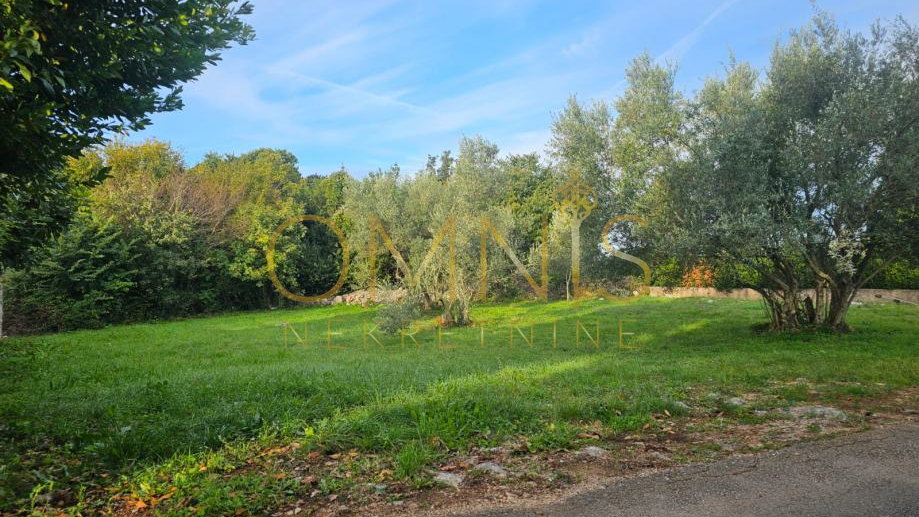 Građevinsko zemljište, 689m2, Malinska