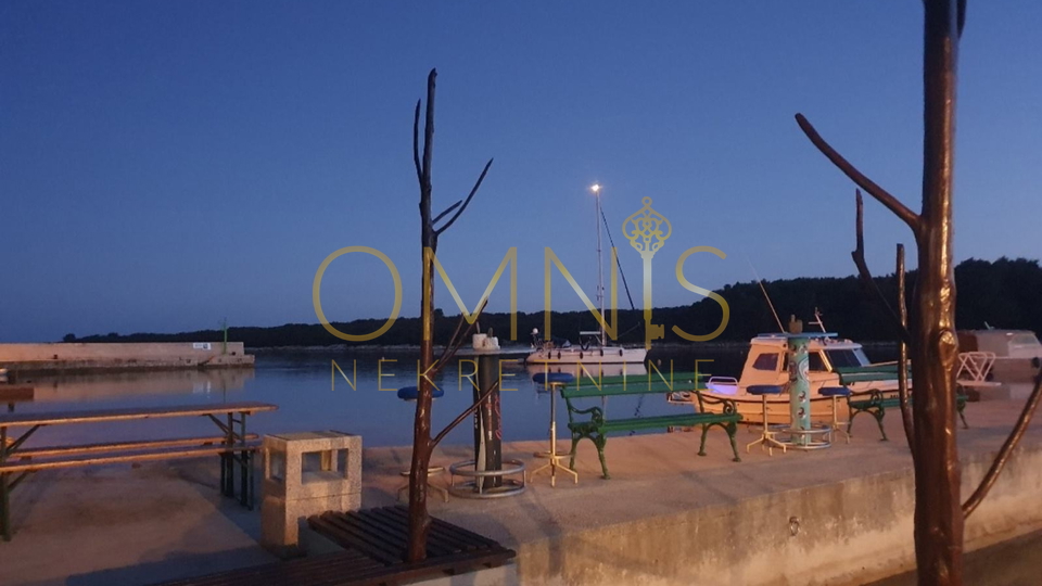Građevinsko zemljište na otoku Cresu – Punta Križa, 1000 m²