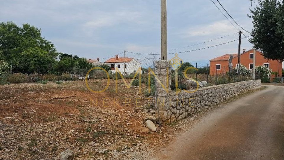 Građevinsko zemljište na otoku Cresu – Punta Križa, 1000 m²