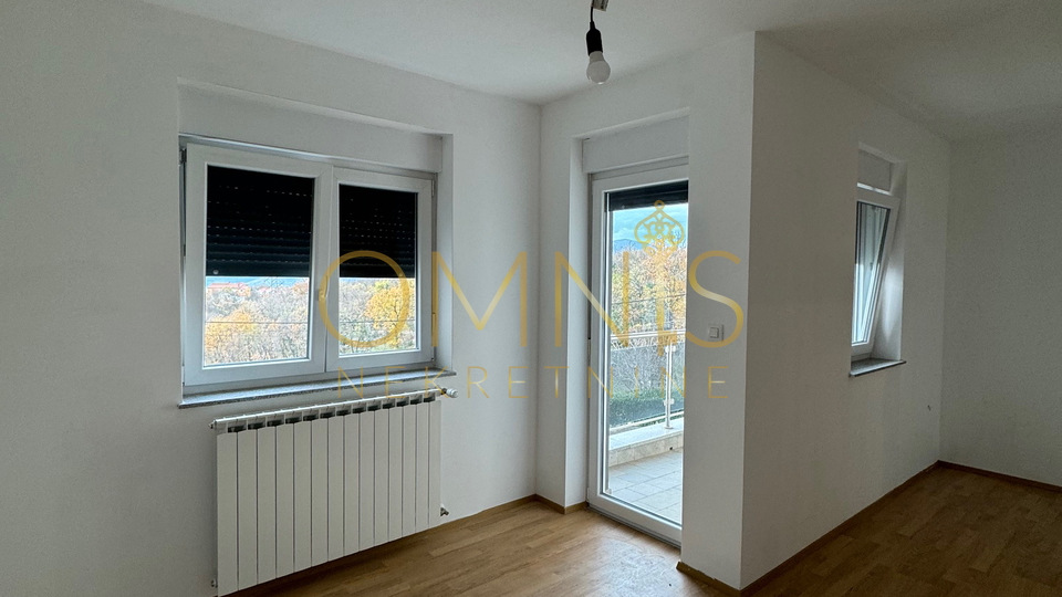 RIJEKA,GORNJI ZAMET - stan 100m2 PARKING,POGELD NA MORE