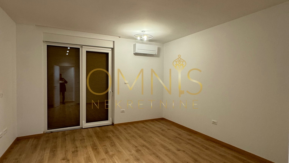 RIJEKA,KRIMEJA-stan 97m2 3skl BALKON!