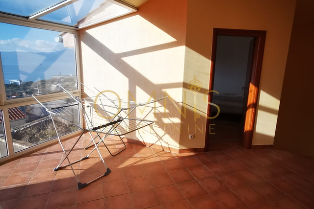 Kostrena, dvoetažan stan, 125 m2, prodaja!