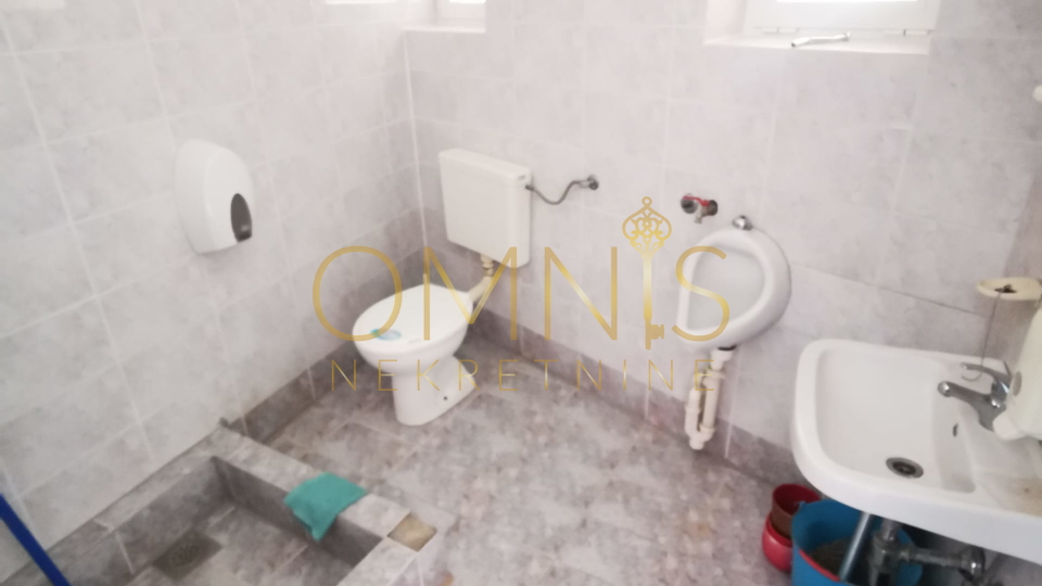 Rijeka, Drenova, 430 m2, poslovni prostor
