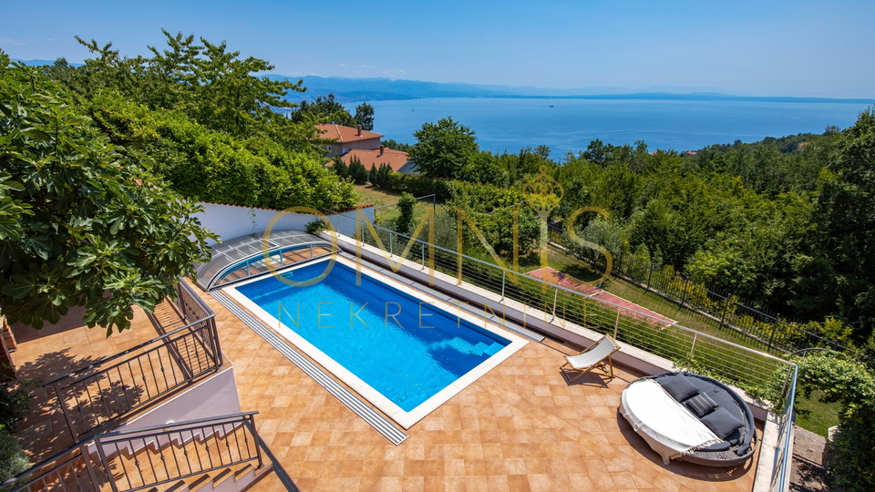 OPATIJA, VEPRINAC- samostojeća kuća, velika okućnica, prekrasan pogled!!