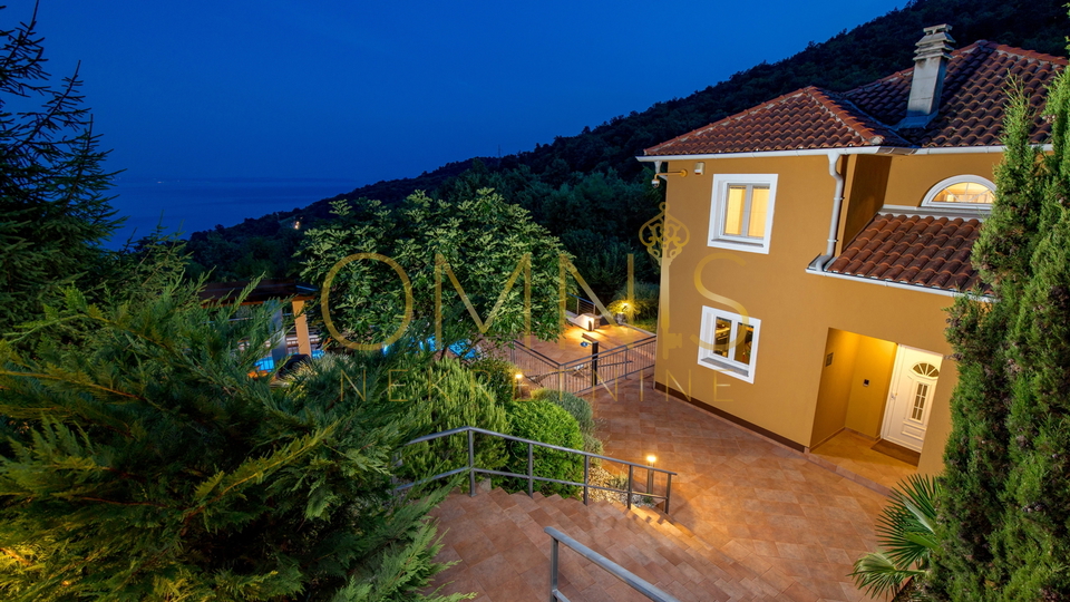 OPATIJA, VEPRINAC- samostojeća kuća, velika okućnica, prekrasan pogled!!