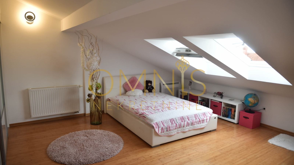 Exclusive two-story apartment, 186m2 – Rijeka, Drenova
