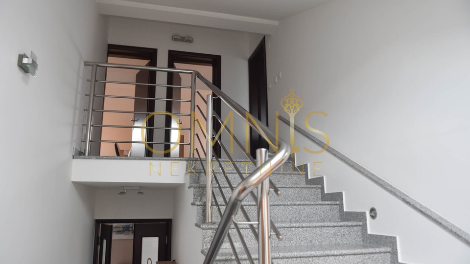 Exclusive two-story apartment, 186m2 – Rijeka, Drenova