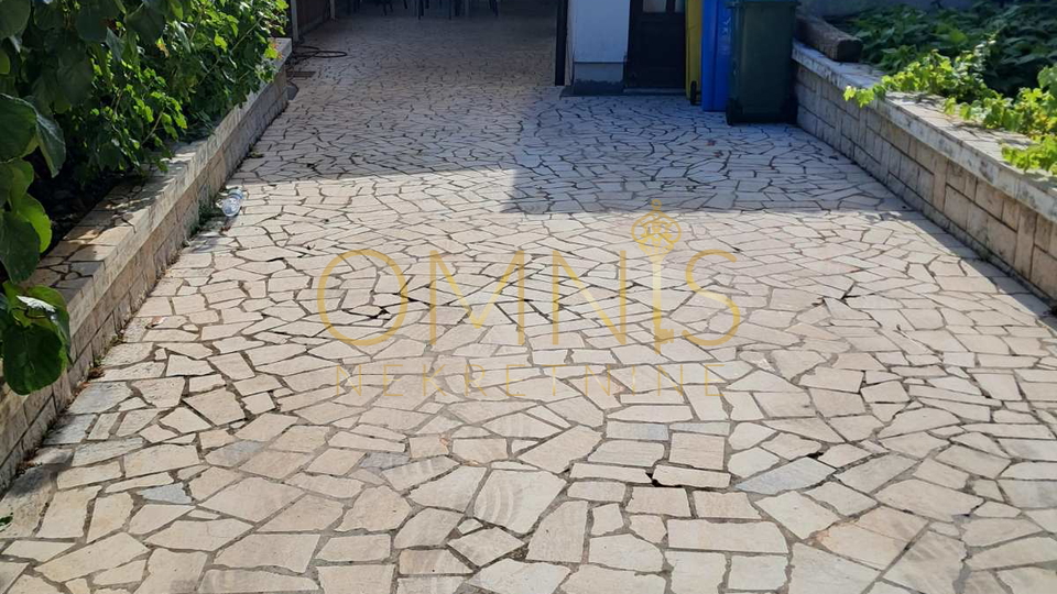 Čavle,Mavrinci,dvoetažni stan 120m2,najam