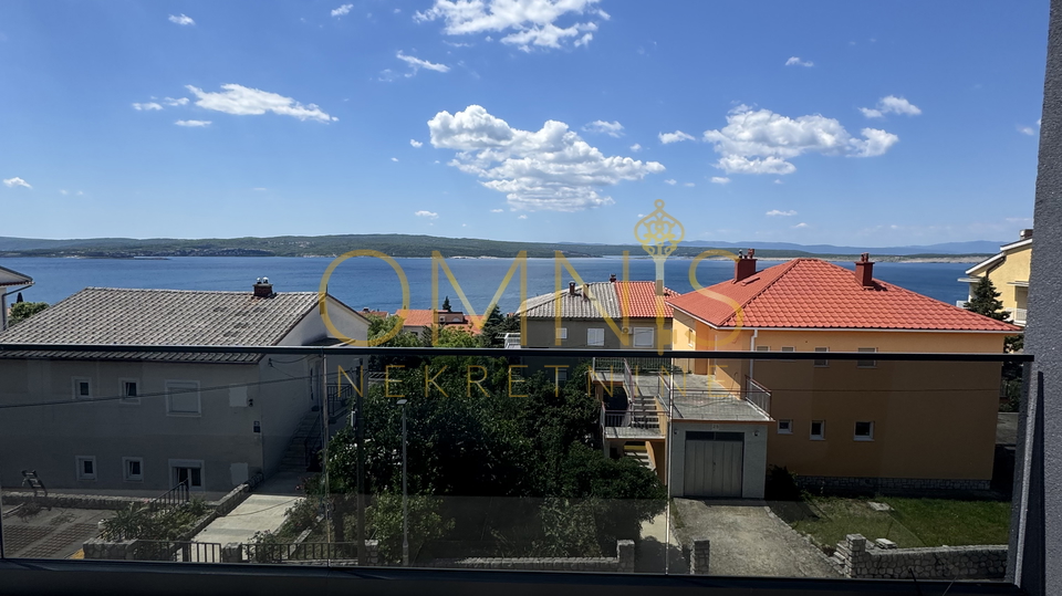 Stan s dvije terase i pogledom na more – Crikvenica