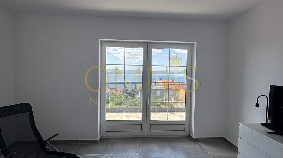 Stan s dvije terase i pogledom na more – Crikvenica