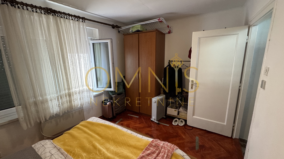 CRIKVENICA, CENTAR- stan, 40 m2, 1s + db, PRILIKA!!!