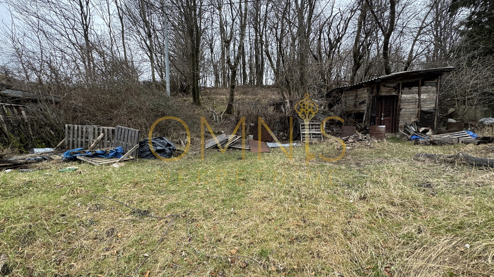 KLANA- građ. teren na odličnoj poziciji!