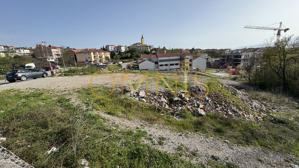 VIŠKOVO- odličan teren u strogom centru Viškova!
