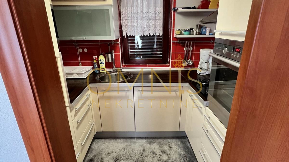 Čavle,Mavrinci,dvoetažni stan 120m2,najam