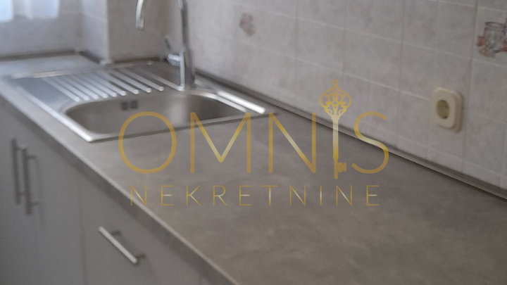 Najam uredno uređenog 1S+DB stana u Kastvu – dugoročno