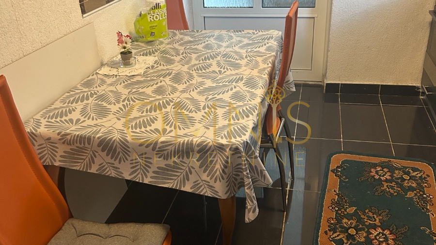 Iznajmljuje se uredan i potpuno namješten stan – Kraljevica 350€!