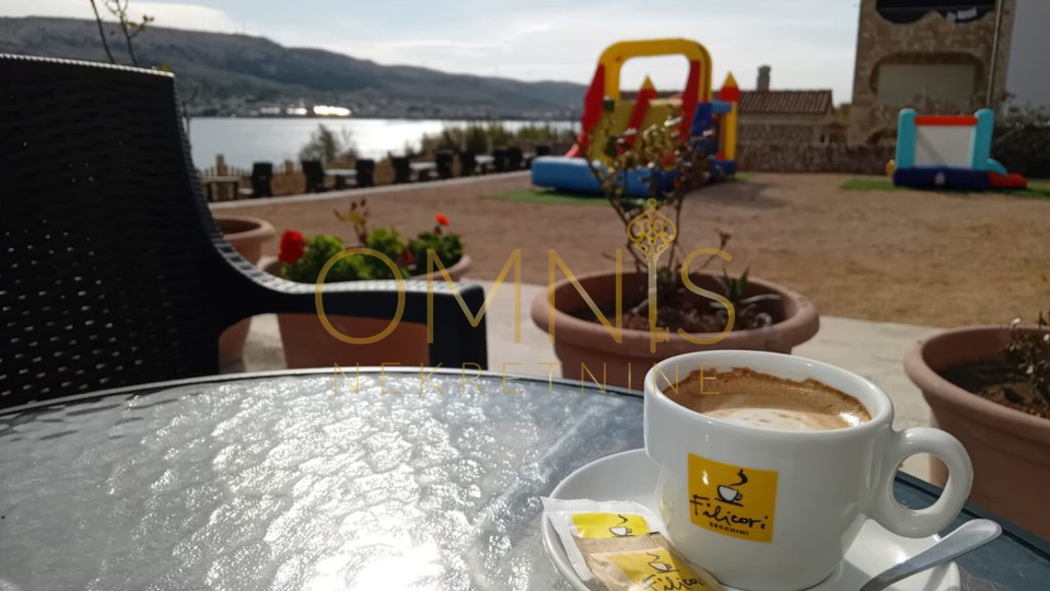 PAG – HOTEL PRVI RED DO MORA! OBJEKT S UHODANIM POSLOM