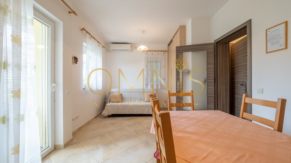 Prekrasna kuća u blizini mora, Baška