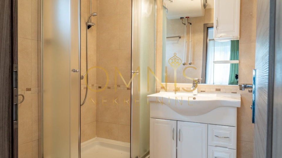 Prekrasna kuća u blizini mora, Baška