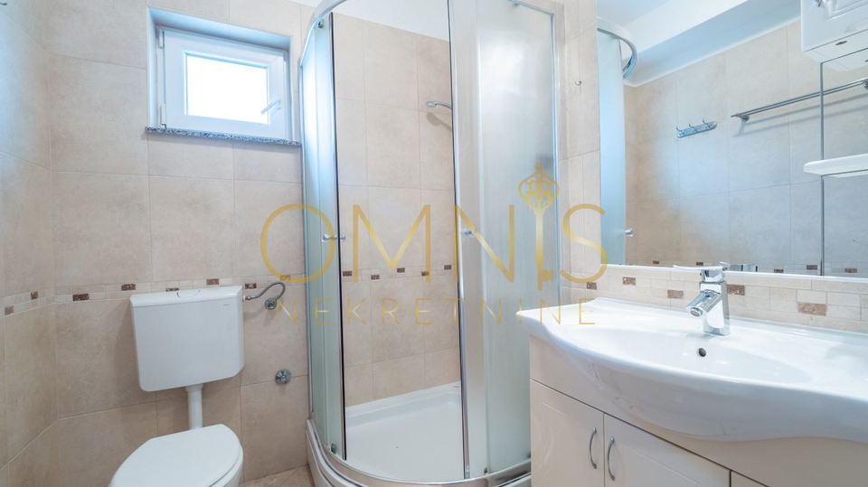 Prekrasna kuća u blizini mora, Baška