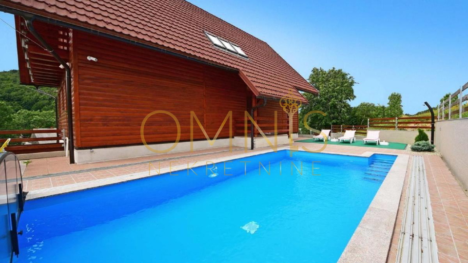 Kuća, Gorski kotar, Mrkopalj, Begovo Razdolje, 300.00 m2