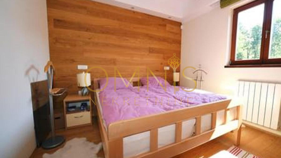 Kuća, Gorski kotar, Mrkopalj, Begovo Razdolje, 300.00 m2