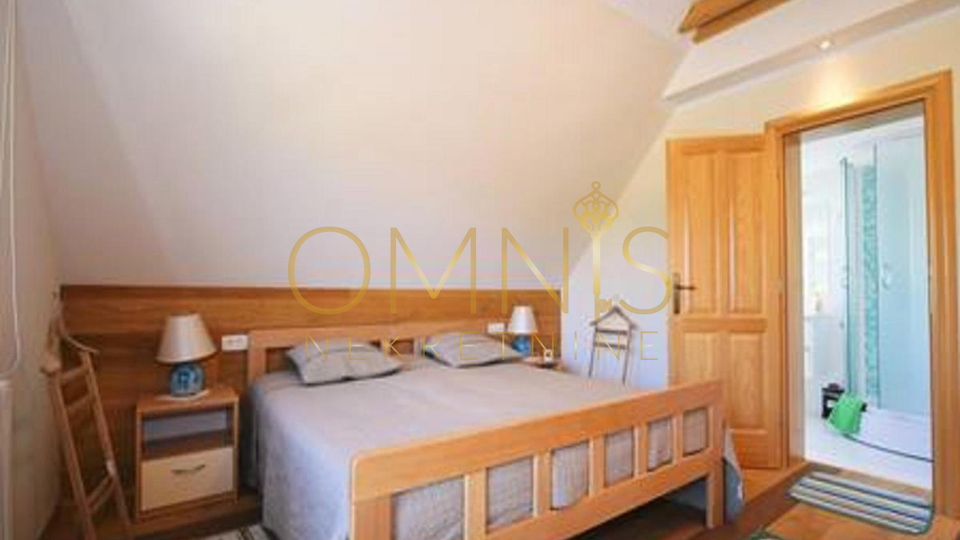 Kuća, Gorski kotar, Mrkopalj, Begovo Razdolje, 300.00 m2