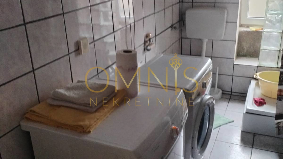 Kuća s dva stana, Matulji - Mučići, 145 m²