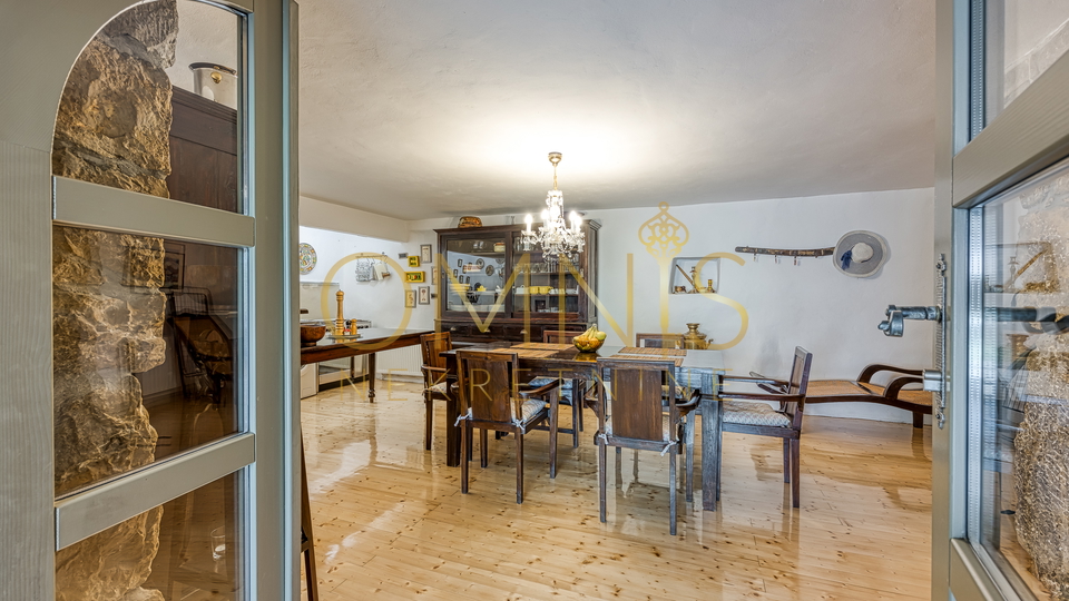 House, 275 m2, For Sale, Krk - Bajčići