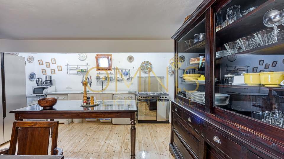 House, 275 m2, For Sale, Krk - Bajčići