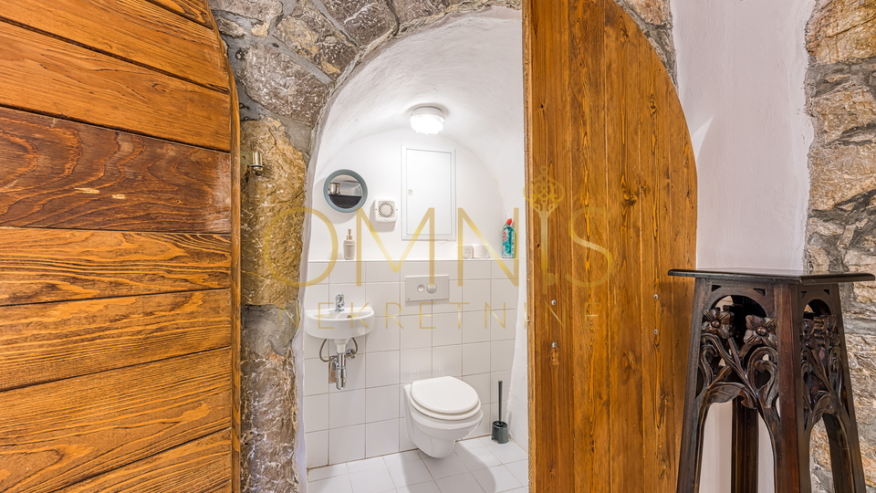 House, 275 m2, For Sale, Krk - Bajčići