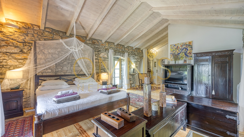 House, 275 m2, For Sale, Krk - Bajčići