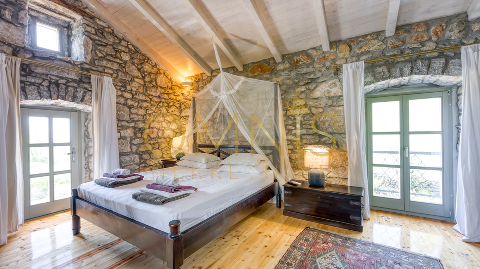 House, 275 m2, For Sale, Krk - Bajčići