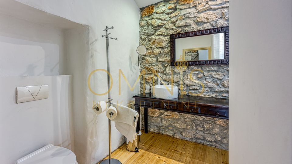 House, 275 m2, For Sale, Krk - Bajčići
