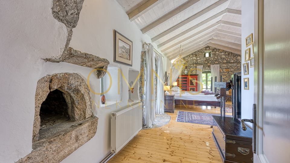 House, 275 m2, For Sale, Krk - Bajčići
