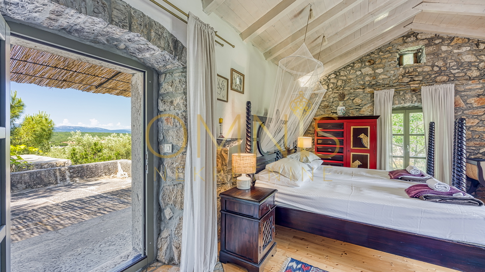 House, 275 m2, For Sale, Krk - Bajčići