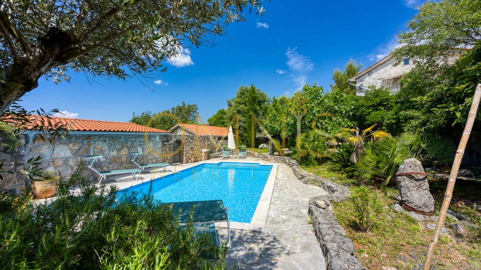 House, 275 m2, For Sale, Krk - Bajčići