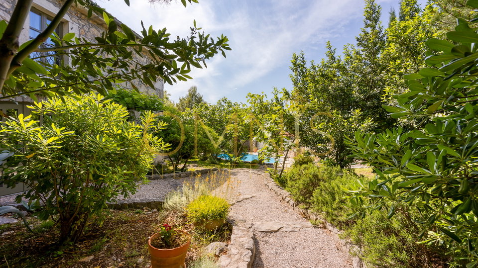 House, 275 m2, For Sale, Krk - Bajčići