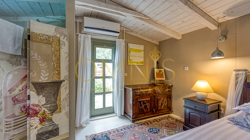 House, 275 m2, For Sale, Krk - Bajčići