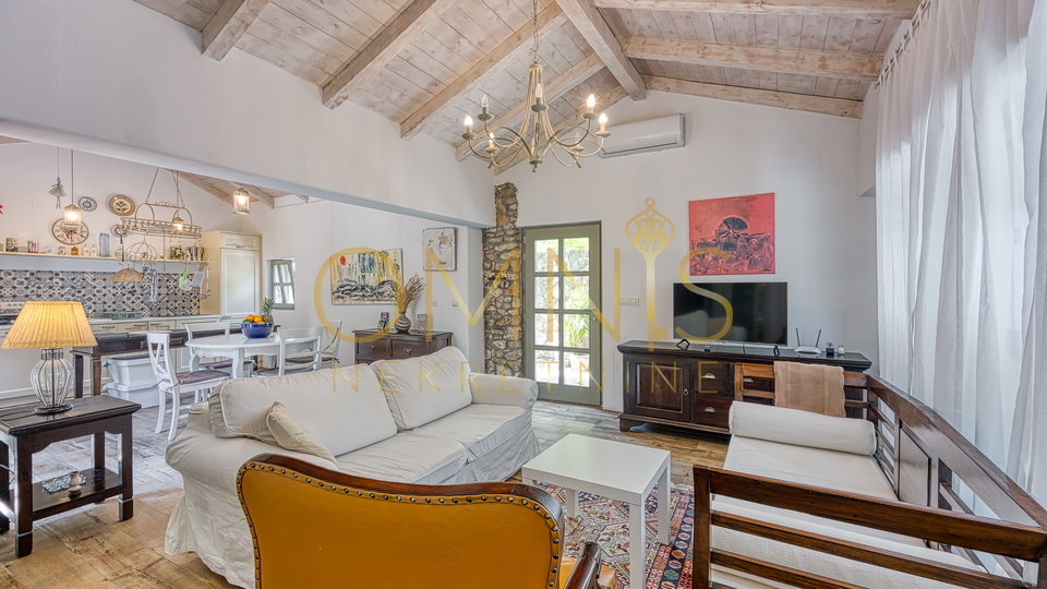 House, 275 m2, For Sale, Krk - Bajčići