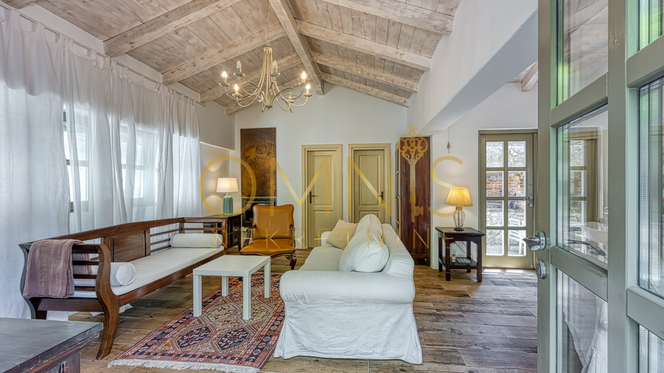 House, 275 m2, For Sale, Krk - Bajčići